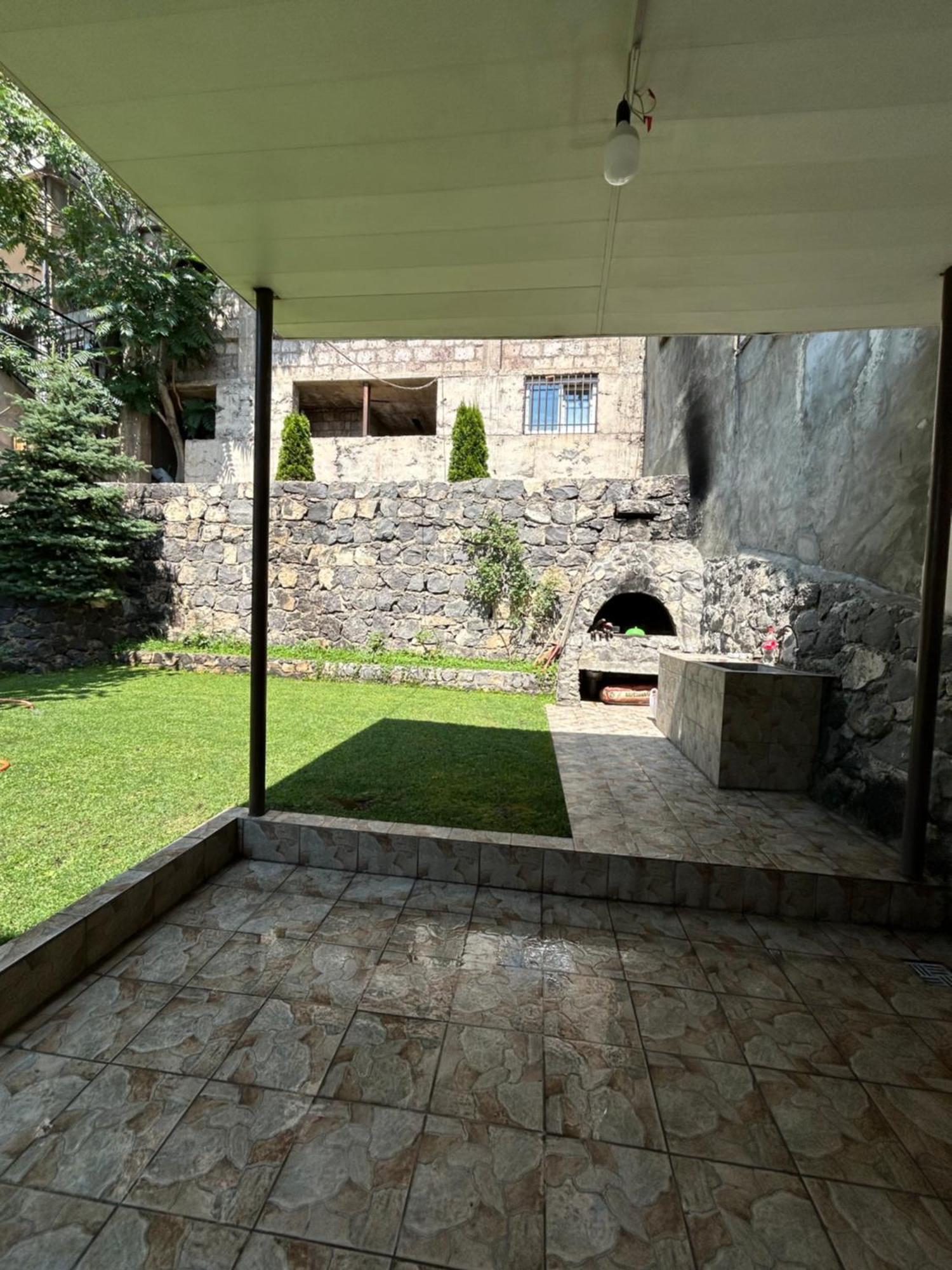 Holiday Home On Aygestan 11 예레반 외부 사진