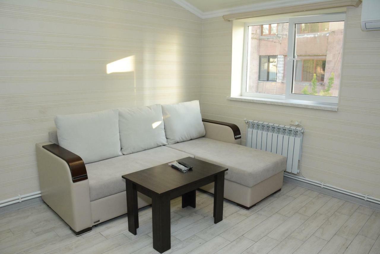 Holiday Home On Aygestan 11 예레반 외부 사진