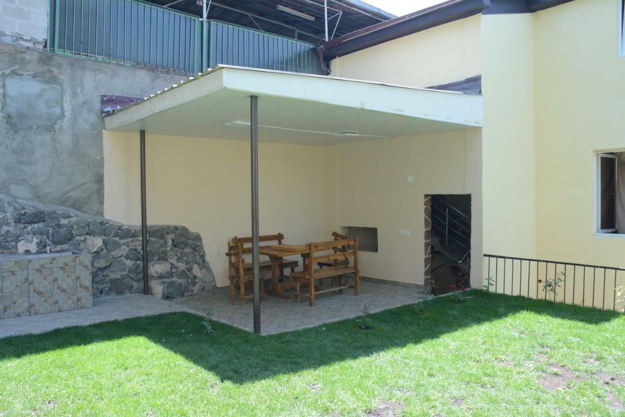 Holiday Home On Aygestan 11 예레반 외부 사진